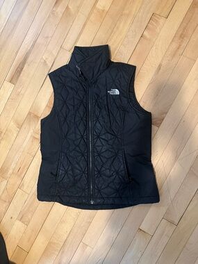 The North Face Women's Black Quilted Zip-Up Vest